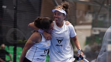 Paula Josemaría y Bea González celebran su clasificación para la final.