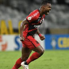 El COVID-19 cambia el foco del Athletico Paranaense - River