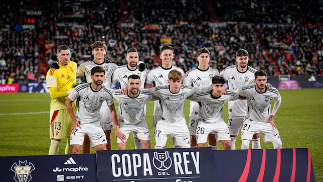 Aprobados y suspensos en el Albacete ante el Barça: despedida con honor de la Copa