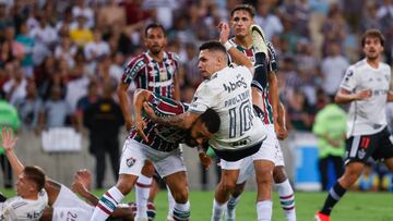 El Atlético Mineiro de Eduardo Vargas se complicó en la Libertadores