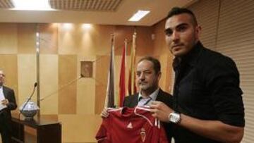 El fútbol y el zaragocismo consideran "inmoral" la maniobra de Agapito Iglesias