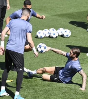 Último entrenamiento del Real Madrid antes del derbi