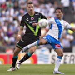 El poste salva a los Tiburones, que siguen sin ganar
