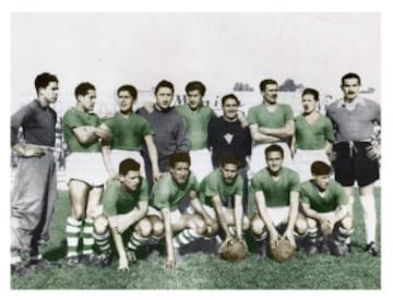 Wanderers estuvo por 33 años seguidos en Primera División. Lo hizo entre 1944 hasta el descenso de 1977. En ese tiempo ganó dos títulos nacionales: los de 1958 y 1968.