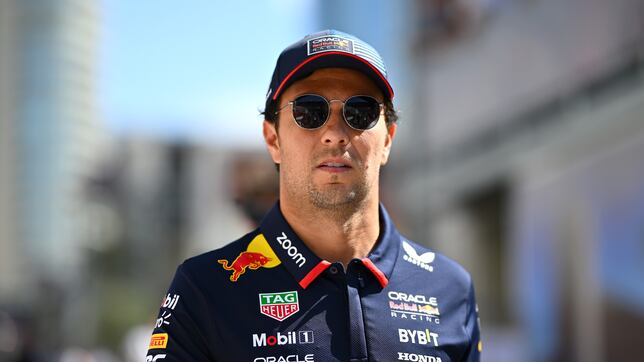 Checo Pérez: “Red Bull debería enfocarse en el coche y no salir en las noticias”