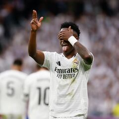 Mbappé y Vini mejoran su humor