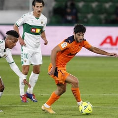 Lucumí se despide de la plantilla a la espera de cerrar su salida