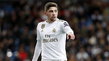 Fede Valverde da instrucciones en el Real Madrid-Galatasaray de Champions.