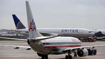 Foto de archivo de un avión de United Airlines en el aeropuerto O'Hare de Chicago, Illinois, el 2 de octubre de 2014.