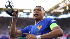 Kylian Mbappé celebra al marcar con Francia.