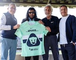 René Higuita visitó Cantera; deseó éxito para Pumas y Efraín Juárez