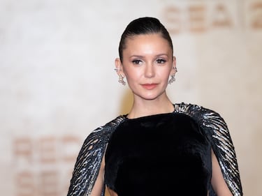 Nina Dobrev posa en la alfombra roja del Red Sea International Film Festival (RSIFF) celebrado en Yeda.