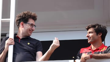 Mattia Binotto y Carlos Sainz.