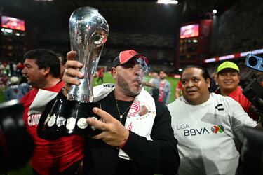 525 días; murió el rey 