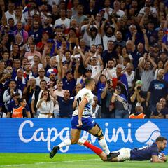 Francia se divierte a costa de un clásico que no avanza