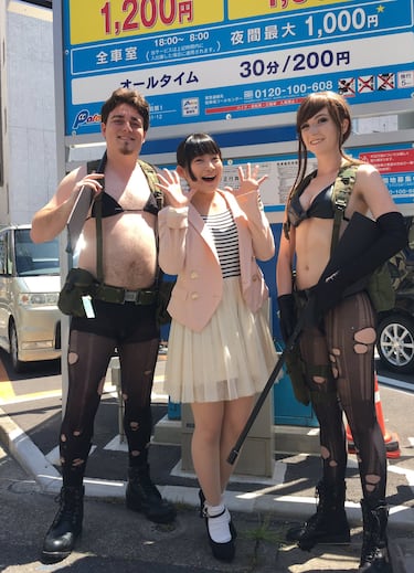 Inesperado cosplay de Quiet a cargo del creador de Oculus VR