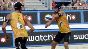 La pareja espa&ntilde;ola de voley playa formada por Pablo Herrera y Adri&aacute;n Gavira