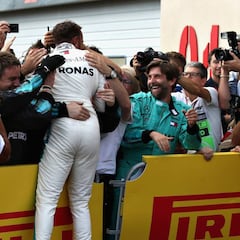 Mercedes confirmará "muy pronto" su alineación para 2019