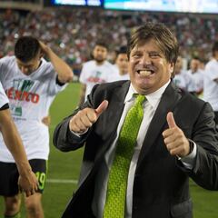 Miguel Herrera está a un triunfo de los 350 en su carrera