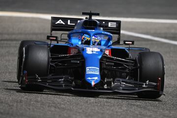 El debut de Alonso con el Alpine en imágenes