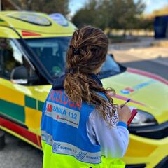 Muere electrocutado en la bañera al caer al agua un móvil conectado a la red eléctrica