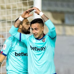 Festín granota para acabar con el sueño copero del Racing Murcia