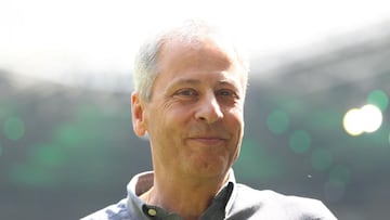 Dortmund hand Favre contract extension until 2021