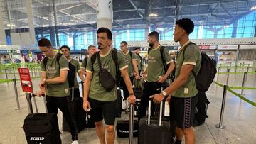 El Unicaja, en el aeropuerto.