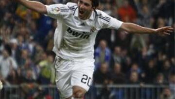 Gonzalo Higuaín celebra el cuarto gol del encuentro