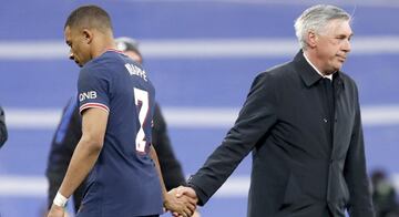 Ancelotti saludó a Mbappé tras el partido.