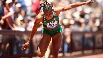 La atleta nigeriana Blessing Okagbare, durante una carrera de 200 metros en el Prefontaine Classic en el Cobb Track & Angell Field de Stanford, California.