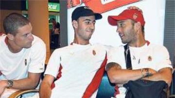 <b>CON USTEDES, CHEVAGOL. </b>Las características goleadoras del charrúa complacerán a Juande Ramos.