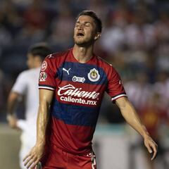 Baja sensible para Chivas: Hiram Mier iría al quirófano