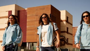 Misa es la 1, Athenea recupera el 10