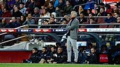 El t&eacute;cnico del Barcelona, Quique Seti&eacute;n, durante un partido.