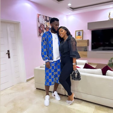 Franck Kessie encontró el amor en la figura de Sira, que se ha convertido en su compañero de viaje en su nueva aventura por la Ciudad Condal tras dejar atrás su etapa en Milán.