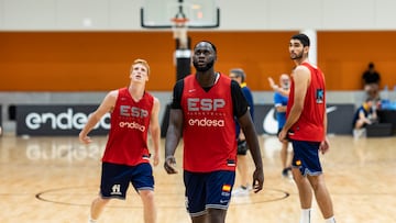 Espa?a pone rumbo a Granada con Llull y Garuba en el grupo