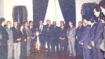 Patricio Aylwin y Colo Colo 1991 en La Moneda