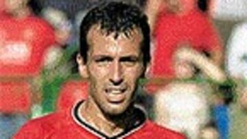 Patxi Puñal, ha sido premiado como mejor jugador del Osasuna.