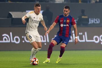 Kroos frente al Barcelona, en la final de la Supercopa.