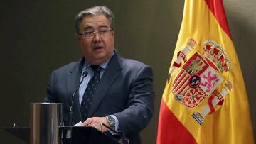 Zoido anuncia una reuni¨®n entre el Ministerio, RFEF, UEFA y Liga para evitar la violencia
