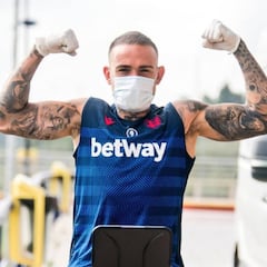 El Levante finaliza las pruebas médicas y mañana comienza a entrenar