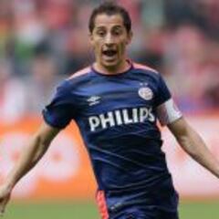 Guardado completó los 90' en el inesperado empate del PSV