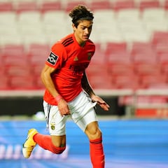 Darwin Núñez confiesa que Araújo le susurró al oído en el Benfica-Barça de Champions