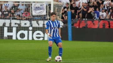 Giuliano en el Alavés de la 23-24.