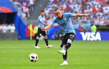 El disparo de Laxalt desde la frontal lo desvió Cheryshev y marcó el propia puerta el 2-0.