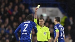 Who is the referee for Ecuador vs Senegal in the World Cup 2022 Group A final game?