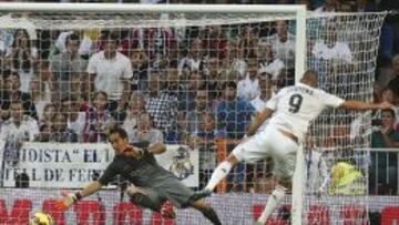 Claudio Bravo y Karim Benzema