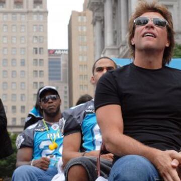 Jon Bon Jovi en su última aparición ligada a la NFL.