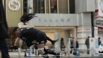 Los All Blacks placando en las calles de Tokio... con sorpresa final